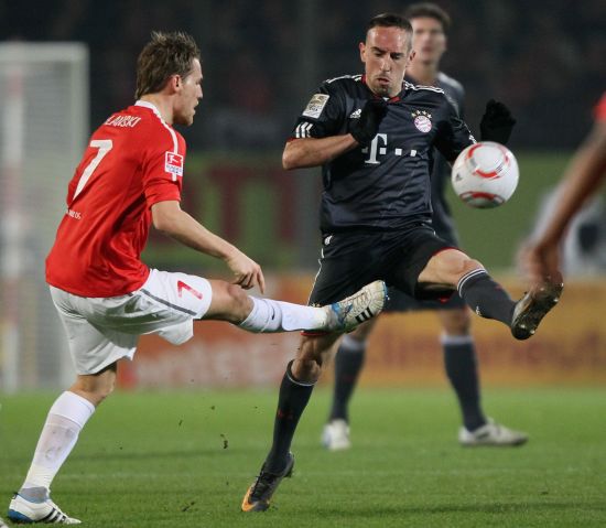 纳带入历史 纳带入历史